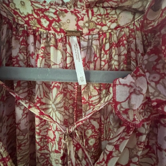 Free People Feeling Groovy Maxi
Dress Size XS only worn a few times ! - Picture 14 of 16